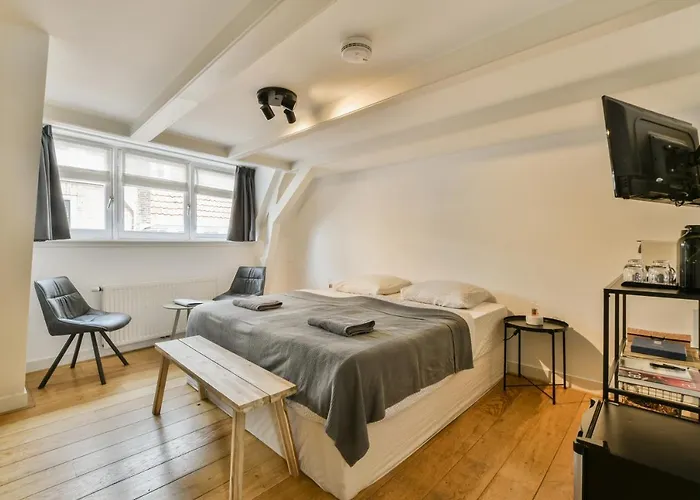 Alley アパート *